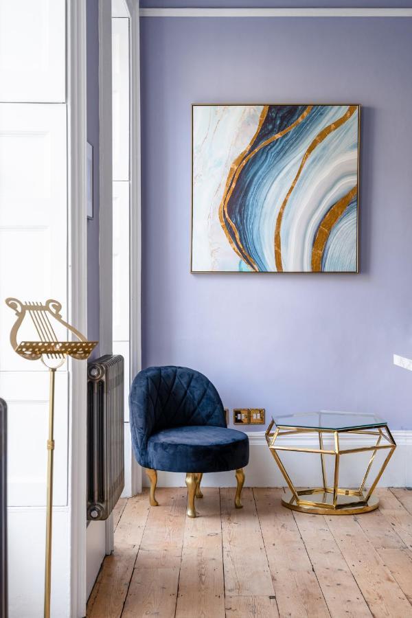 Darcys' View Apartment Bath Luaran gambar